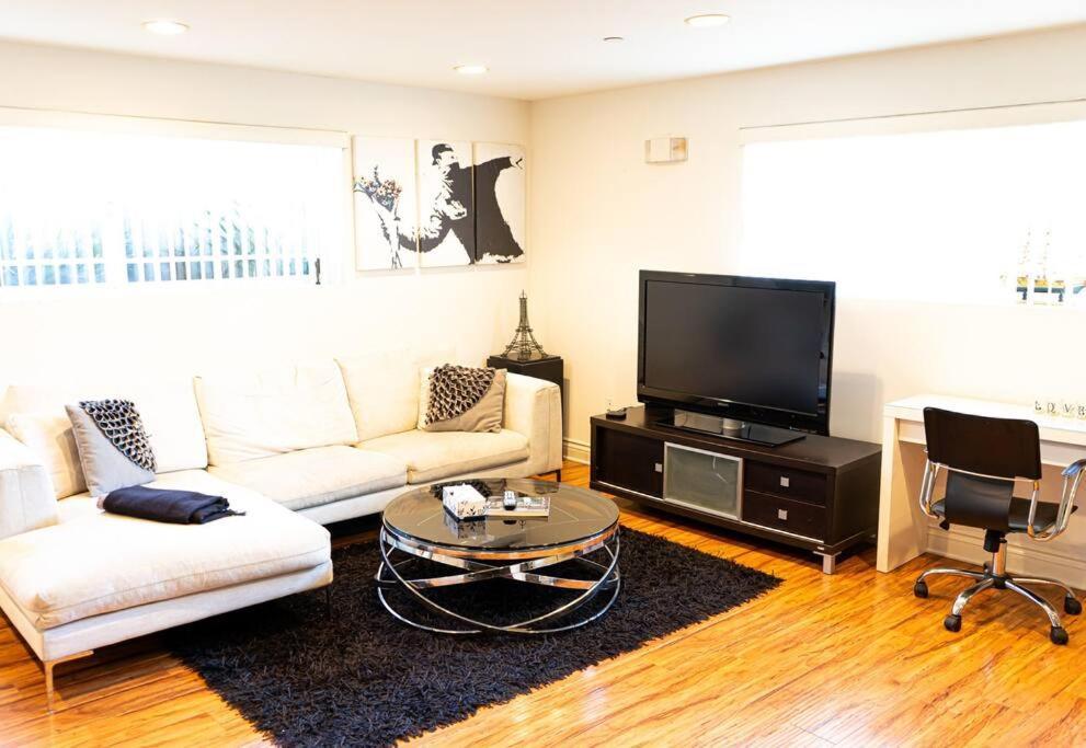 Luxury Beverly Hills Apartment Лос-Анджелес Экстерьер фото